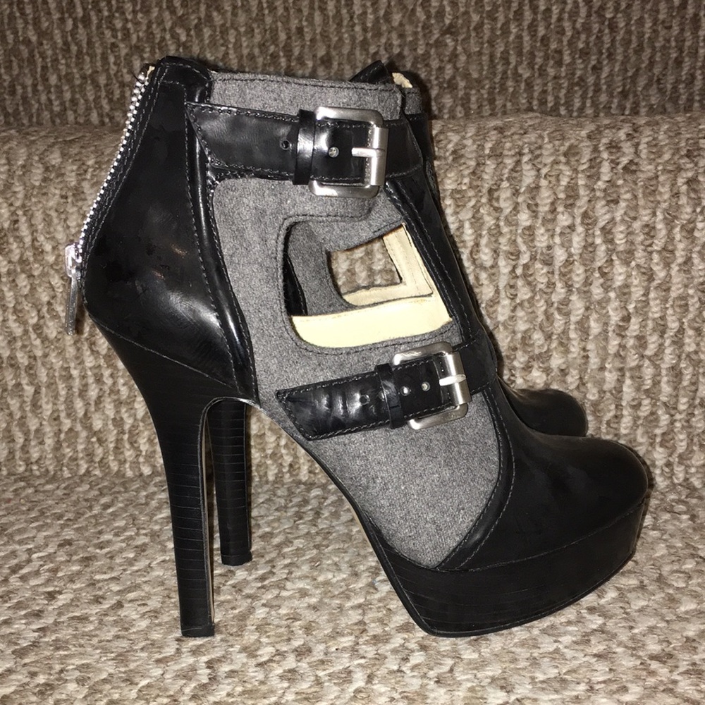 Michael by Michael Kors leather n wool NWT PLATFORM CUT OUT BADAZZ BOOTI…